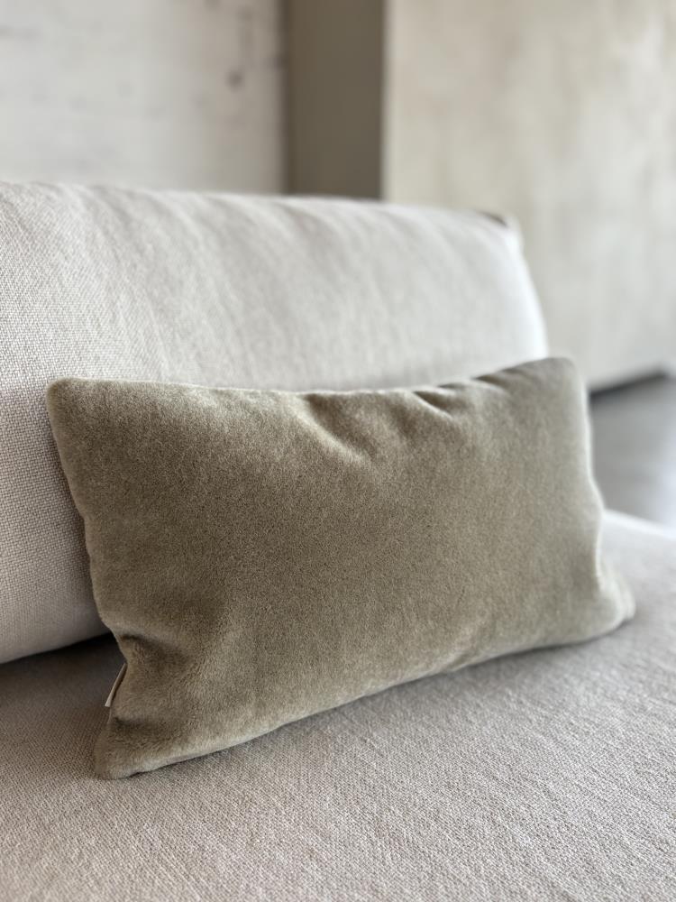 Mohair sierkussenhoes Amy salie groen 50 x 30 cm