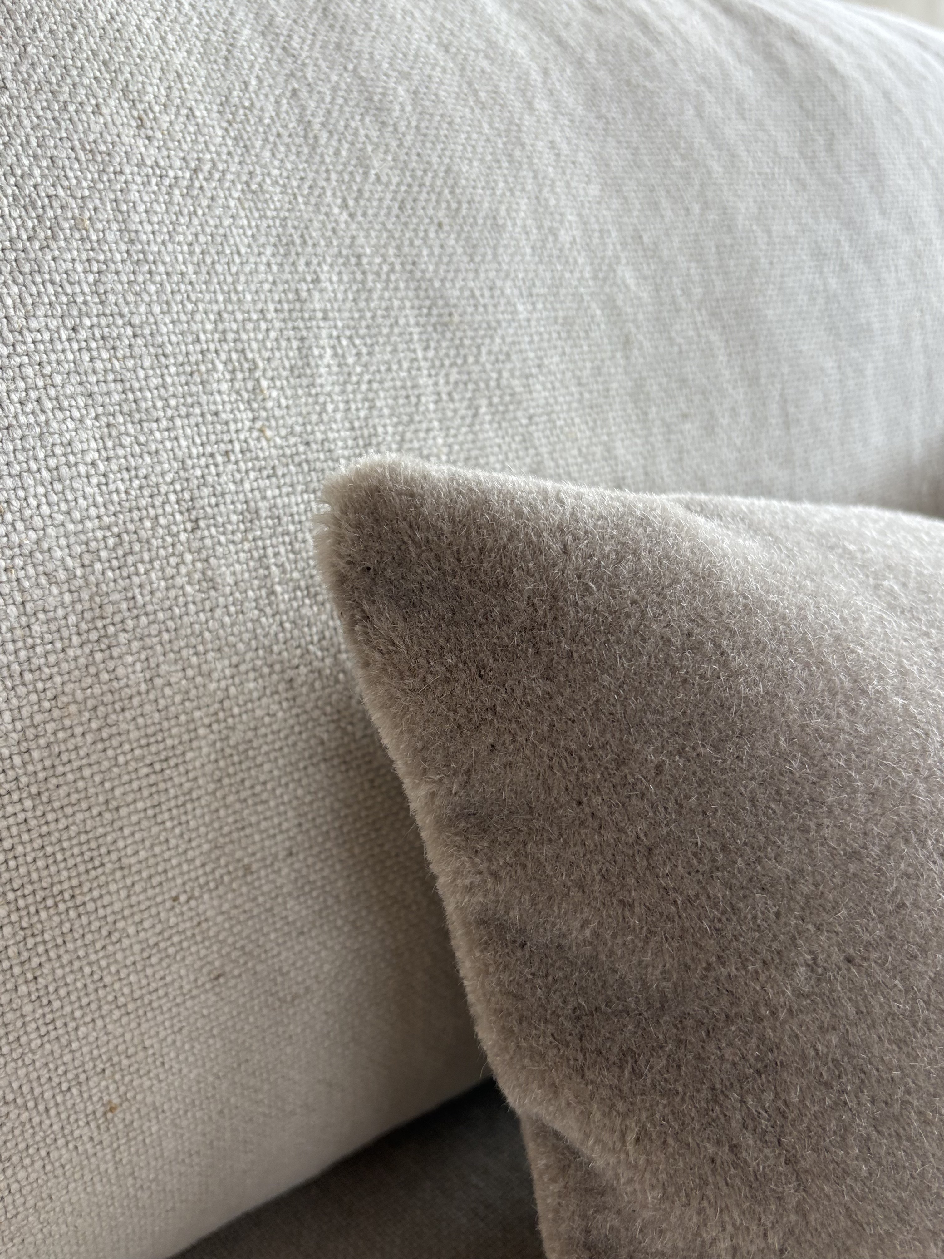 Mohair sierkussenhoes Amy taupe XL
