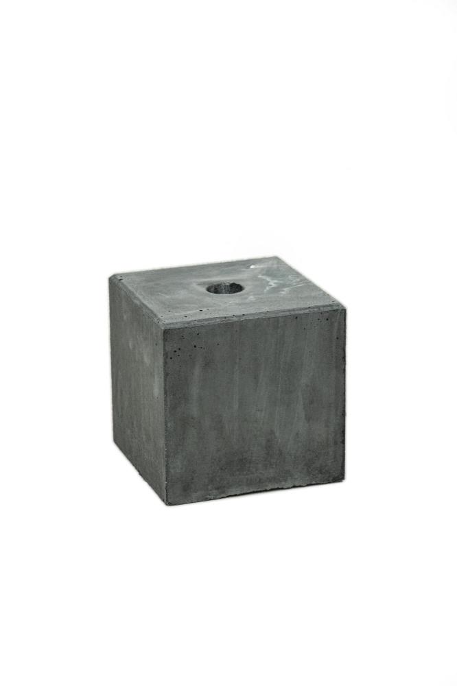 Betonpoer 200x200x200mm met doorlopend gat 40mm, incl Cobblit VZ150 Schuif-anker (t.b.v. betonvloer)