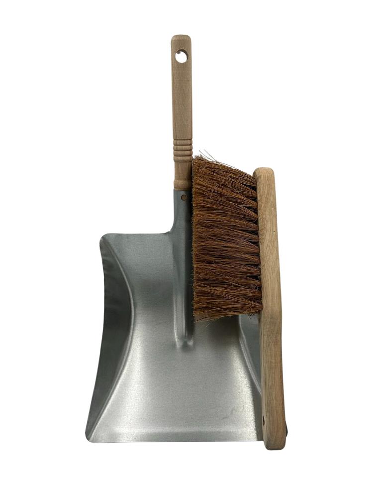 Stofblik metaal houten handvat met handstoffer